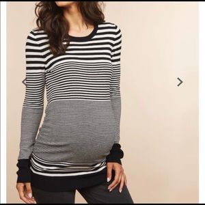 Maternity long sleeve shirt/sweater